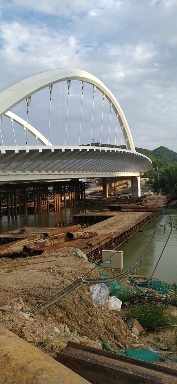 廣州從化文化項(xiàng)目(QL007)鋼箱梁、系杠拱及景觀(guān)廊道安裝